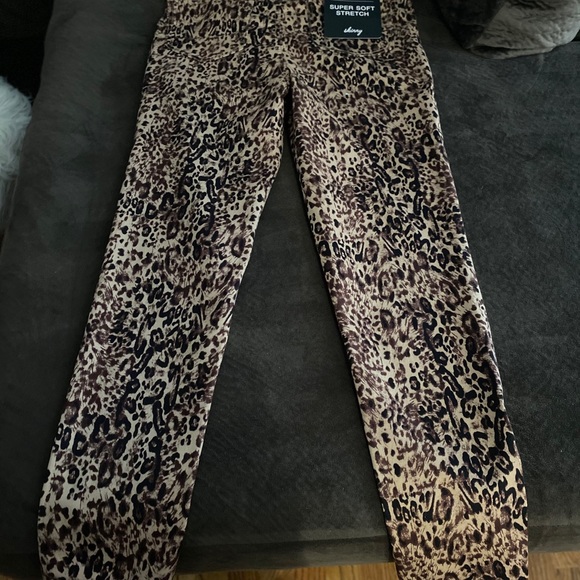 Pants - Picture 5 of 10